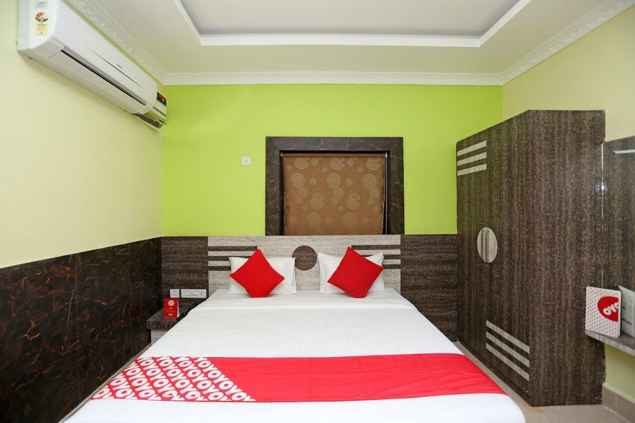 Oyo 24317 Aditya Guest House 3 Bhubaneswar Esterno foto